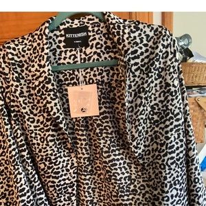 Kittenish x small top